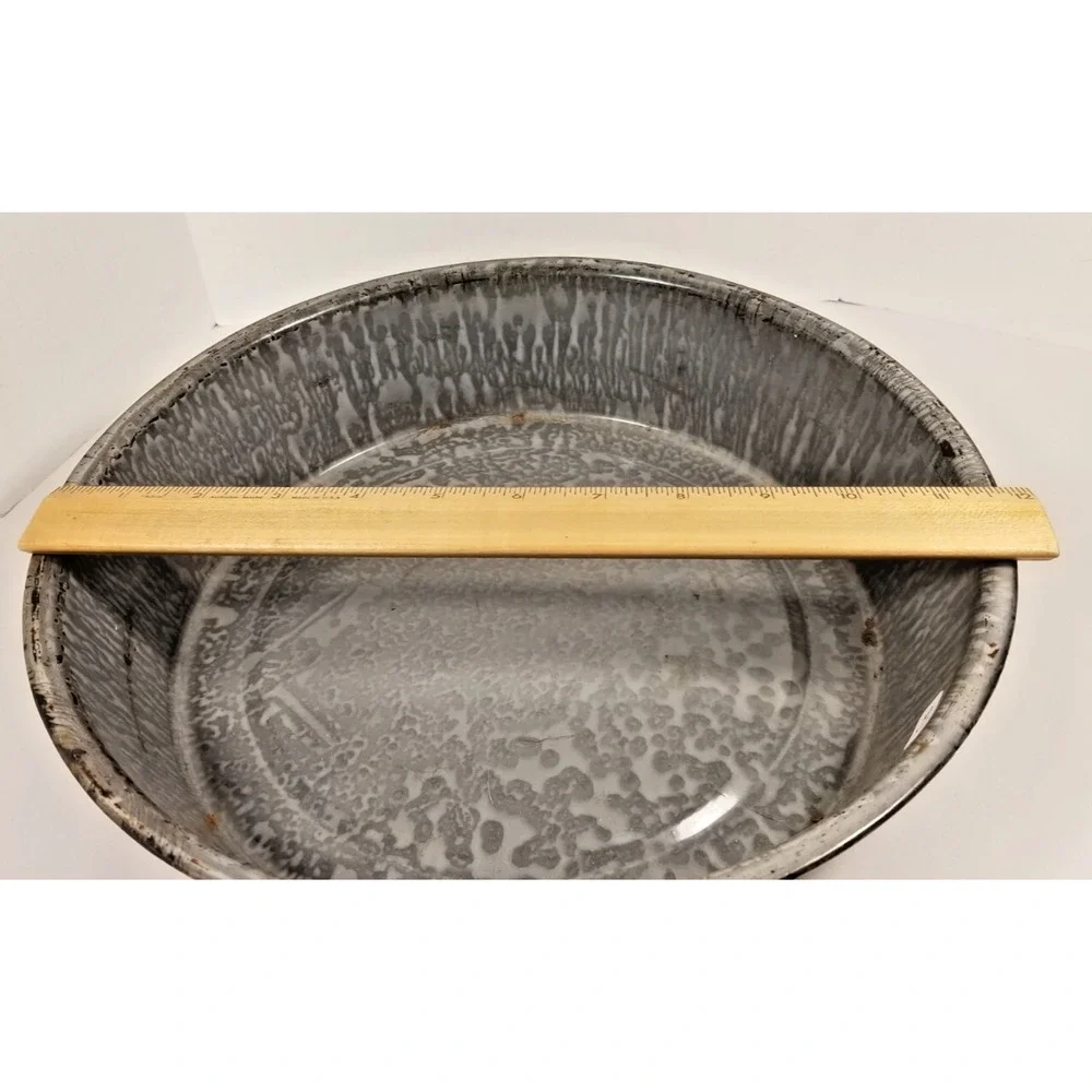 Graniteware Pan/Bowl Gray Enamelware 9